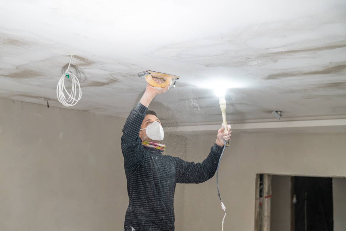 Why should I sand my ceiling? How to sand the ceiling?